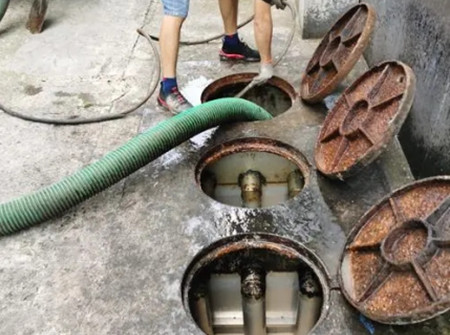 南昌哪里有高壓清洗管道，化糞池清理及抽糞車(chē)